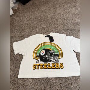 NWT Junk Food Women’s NFL Pittsburgh Steelers Mock Neck Crop Tee - Size Medium
